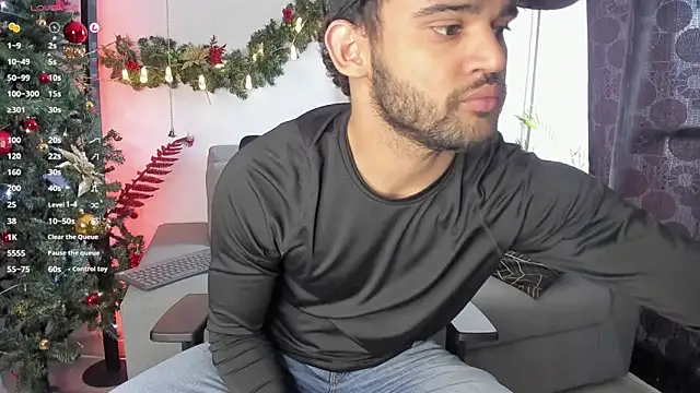 andrewChris  online show from December 10, 2024, 5:44 pm