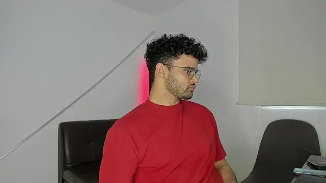 andrewChris  online show from October 9, 2025, 9:24 pm