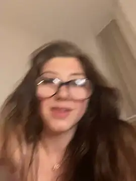 badlills201 online show from February 26, 2025, 2:26 am