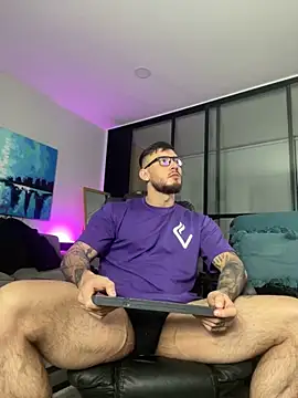 DimitriSullivan  online show from March 12, 2025, 2:30 am