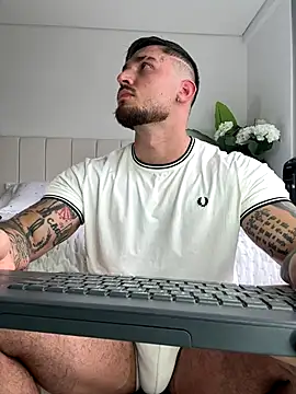 DimitriSullivan  online show from September 18, 2025, 9:06 pm