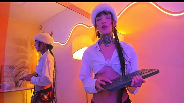 Ameliewitte mjs online show from December 6, 2024, 3:55 pm