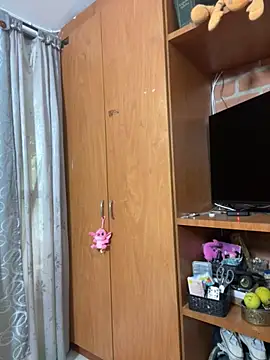 danielax50 online show from October 1, 2025, 8:37 pm