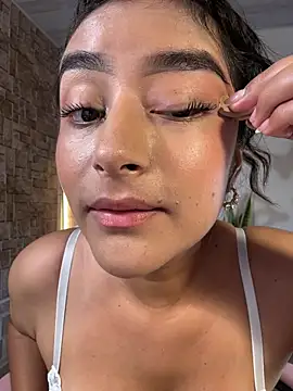 Lady Rey online show from April 21, 2026, 3:13 am