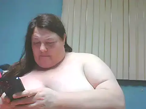 Honeybee2025 online show from January 11, 2025, 12:01 am