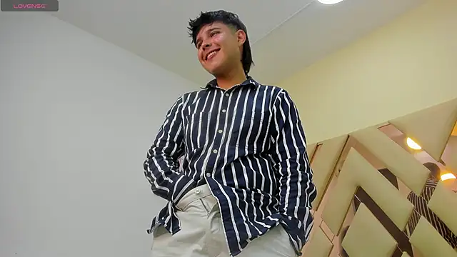 AndrewPherson online show from April 21, 2026, 8:34 pm