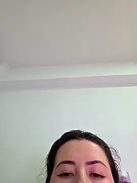 NeredaXxx online show from April 18, 2026, 8:53 pm