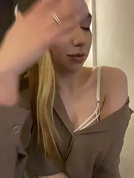 Snapshot of TaylorDavids chatting on January 24, 2025, 7:28 pm TaylorDavids online show from January 24, 2025, 7:28 pm