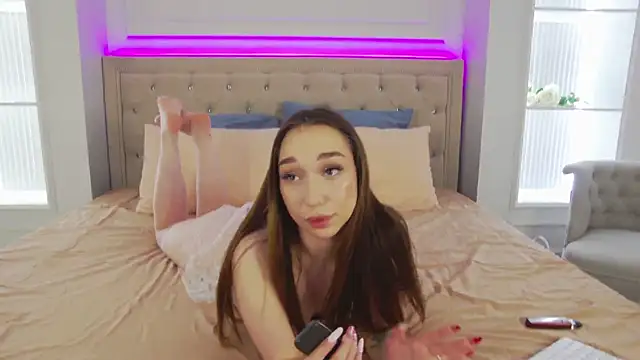 Snapshot of TaylorDavids chatting on September 12, 2025, 4:29 pm TaylorDavids online show from September 12, 2025, 4:29 pm