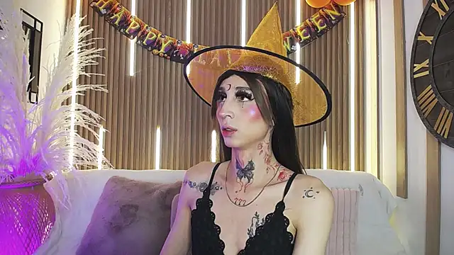 Aniie Doll online show from October 27, 2025, 8:24 pm