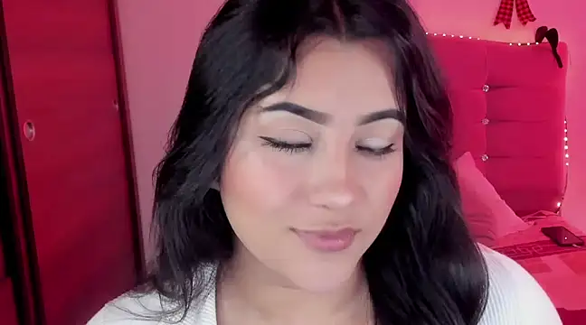 male couper online show from December 11, 2024, 7:57 pm