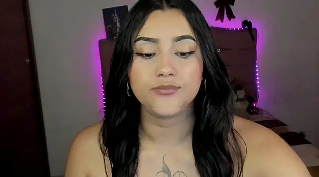 male couper online show from December 11, 2024, 11:10 pm