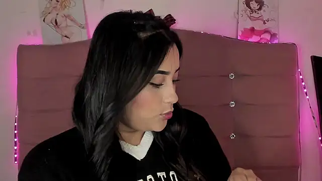 male couper online show from January 21, 2025, 12:50 pm