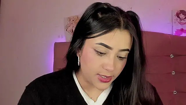 male couper online show from January 31, 2025, 5:53 pm