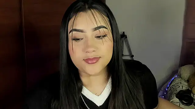 male couper online show from March 7, 2025, 11:40 am