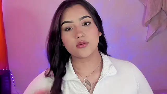 male couper online show from March 12, 2025, 6:44 pm