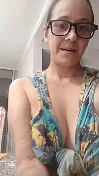 nicolle milf1978 online show from September 24, 2025, 11:52 pm