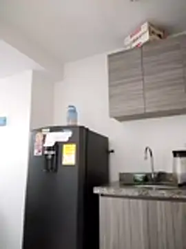 nicolle milf1978 online show from April 10, 2026, 11:59 am