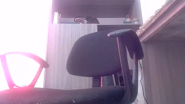 Snapshot of nicolle_milf1978 chatting on June 21, 2026, 1:46 pm nicolle milf1978 online show from June 21, 2026, 1:46 pm