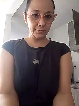 Snapshot of nicolle_milf1978 chatting on July 21, 2026, 1:35 pm nicolle milf1978 online show from July 21, 2026, 1:35 pm