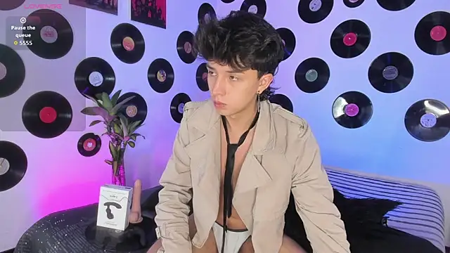 juandaaap online show from February 4, 2026, 6:47 pm