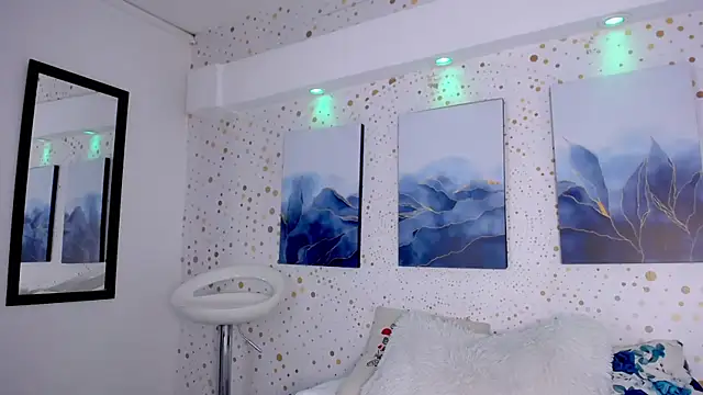 Noah Xitruxx online show from November 11, 2025, 12:49 pm