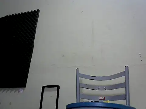 Snapshot of luanadoprive chatting on June 15, 2026, 5:37 pm luanadoprive online show from June 15, 2026, 5:37 pm