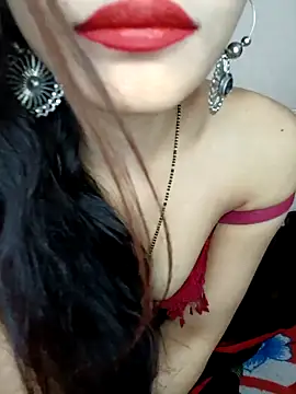 xpihu online show from March 6, 2025, 8:48 pm