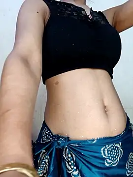 xpihu online show from November 1, 2025, 5:48 pm