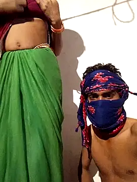 Suhani512 online show from January 5, 2025, 3:23 pm