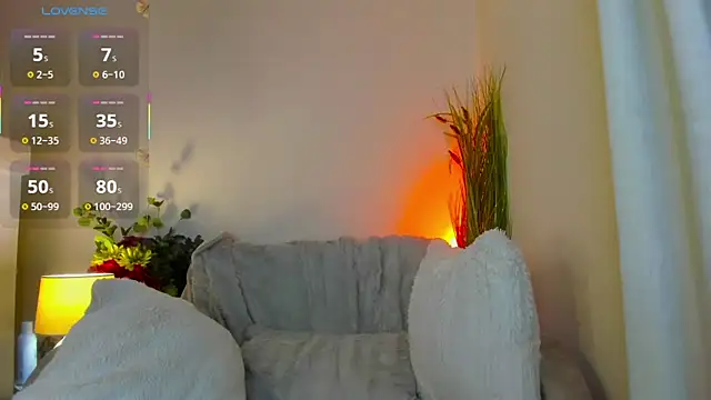 Snapshot of Milena_candyy chatting on May 1, 2026, 7:18 pm Milena candyy online show from May 1, 2026, 7:18 pm