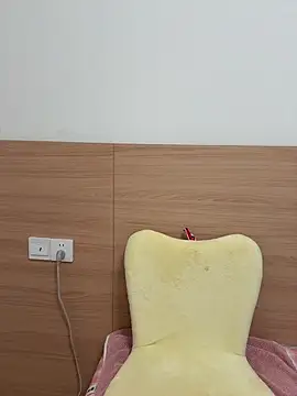 Selenaaaaa- online show from March 15, 2025, 5:19 am