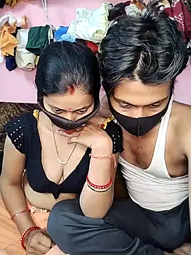 riyagupta5 online show from December 5, 2025, 4:36 pm