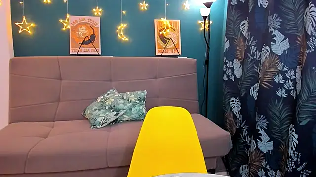 Xloe Queen online show from March 13, 2025, 1:40 pm