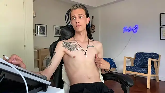 Den BlueXx online show from December 23, 2024, 5:22 pm