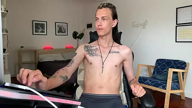 Den BlueXx online show from January 24, 2025, 12:31 pm