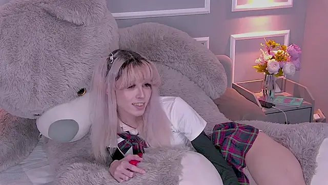 PamelamyDreamys online show from February 4, 2025, 4:18 pm