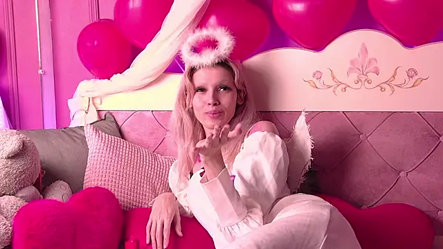 PamelamyDreamys online show from February 15, 2025, 10:44 am