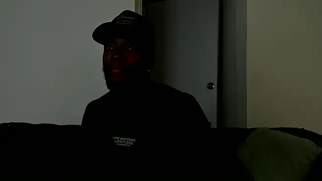 Dylan Taylor online show from September 26, 2025, 4:05 am