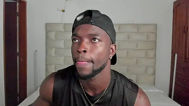 Dylan Taylor online show from December 21, 2025, 12:12 pm