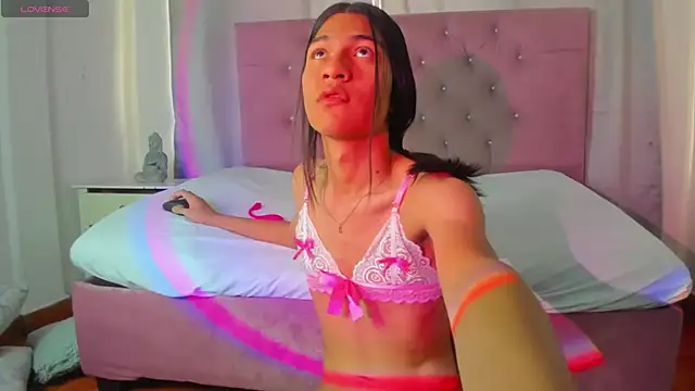  lexx1e online show from November 17, 2025, 3:40 pm