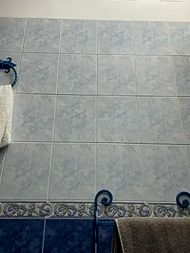 ellie mcdonald online show from October 12, 2025, 1:04 am