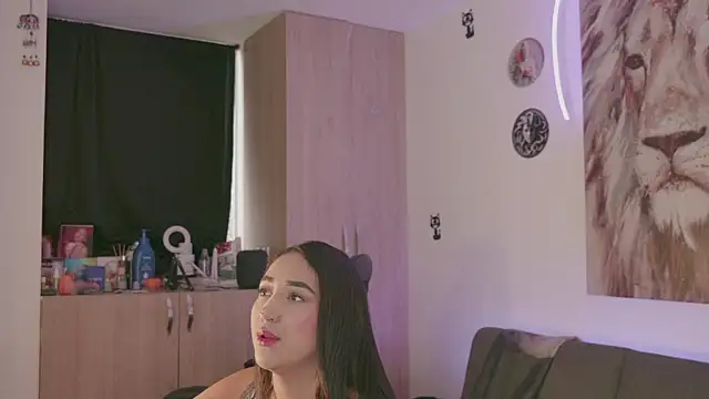 Snapshot of Maryann_jones chatting on December 1, 2025, 1:05 pm Maryann jones online show from December 1, 2025, 1:05 pm