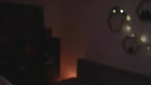 Berberis  Silene online show from September 21, 2025, 7:37 pm