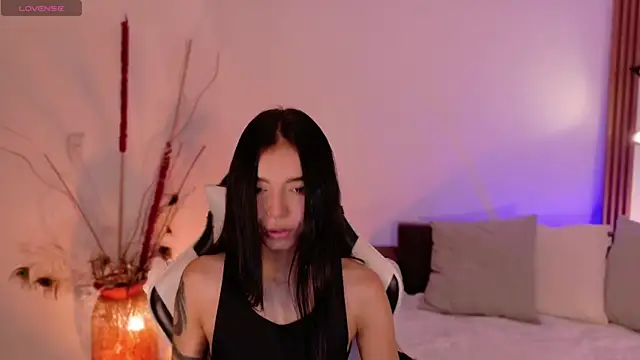 AnabelWolf online show from April 20, 2026, 3:48 pm