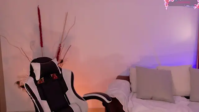 AnabelWolf online show from April 21, 2026, 2:01 pm