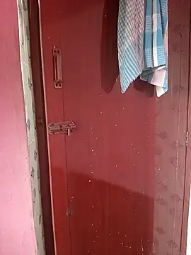 Tamil Shalini Lustyy online show from September 12, 2025, 6:35 am