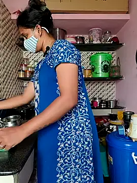 Tamil Shalini Lustyy online show from September 16, 2025, 5:08 am