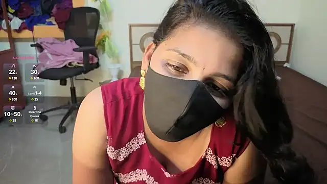 Tamil Shalini Lustyy online show from April 19, 2026, 6:10 pm