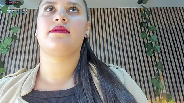 Victoria Ponce1 online show from February 6, 2025, 8:02 pm